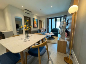HighClass Suites - D1mension & Zenity, Night Sky View and Central